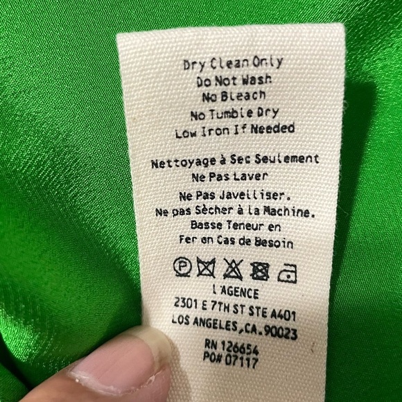 EUC L’Agence Gio Button Down Silk Shirt Size XL - Picture 16 of 16